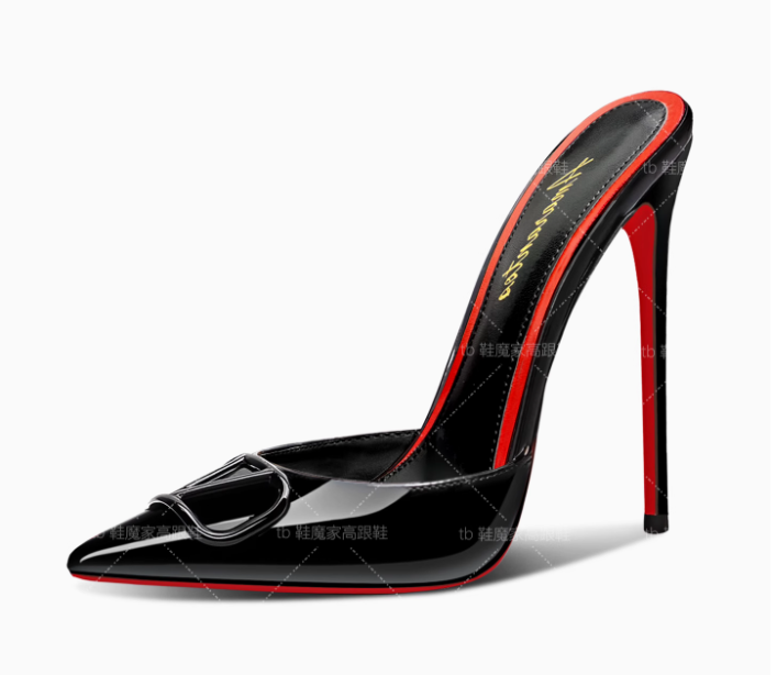 Patent Leather Pump - Neue schwarze Sandalen mit spitzer Zehenpartie