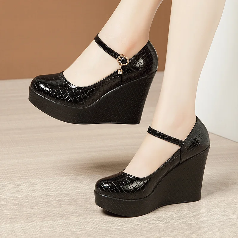 Patent Leather Pump - 10cm Kleine Größe 32-43 Lacklederschuhe mit