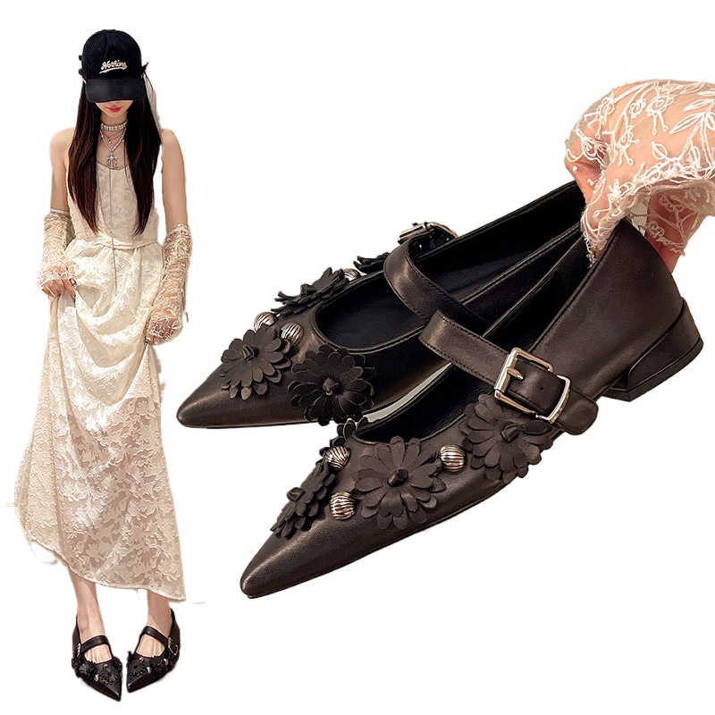 Metallnieten-Schnallenriemen W – Mary Jane Shoes Bewertung und Preis