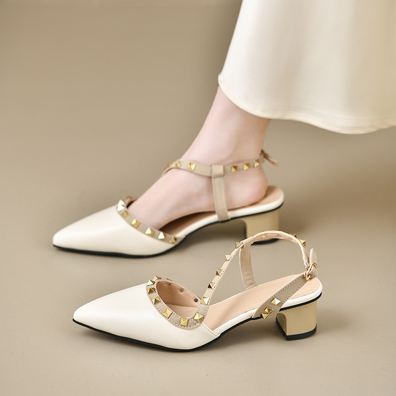 Modische Damen-Sandalen mit gl – Metallic Heel Sandal Bewertung und Preis